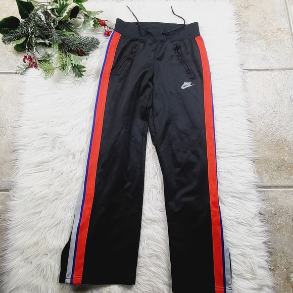 black and red nike tracksuit bottoms